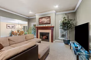 425 Hill Haven Ct, Little Suamico, WI 54141 - Photo 9