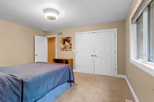 425 Hill Haven Ct, Little Suamico, WI 54141 - Photo 35