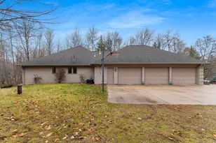 425 Hill Haven Ct, Little Suamico, WI 54141 - Photo 67