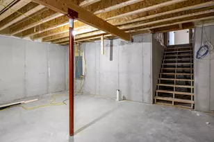 N8912 Harrisville Ct, Menasha, WI 54952 - Photo 9