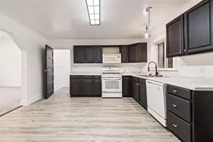 144 Hattie St, Marinette, WI 54143 - Photo 5