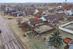 1241 Briarwood Dr, Menasha, WI 54952 - Photo 37