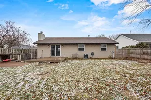 1241 Briarwood Dr, Menasha, WI 54952 - Photo 31