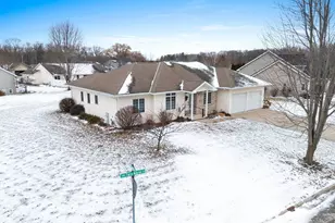 1226 Tara Marie Ln, Green Bay, WI 54313 - Photo 25