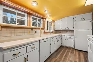 N9198 Pine St, East Troy, WI 53120 - Photo 27