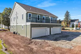 422 4th St, Green Bay, WI 54303 - Photo 5