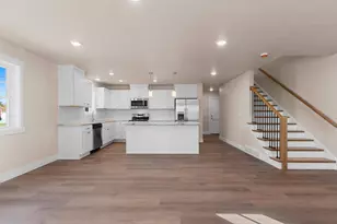 422 4th St, Green Bay, WI 54303 - Photo 27