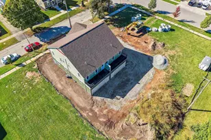 422 4th St, Green Bay, WI 54303 - Photo 11