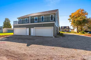 418 4th St, Green Bay, WI 54303 - Photo 7