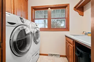 2640 Soman Ct, Green Bay, WI 54311 - Photo 9