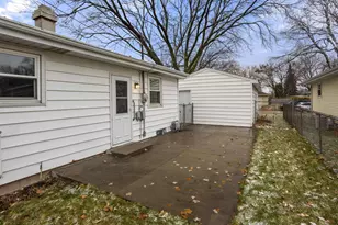 2109 E College Ave, Appleton, WI 54915 - Photo 15