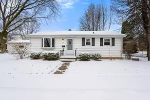 2109 E College Ave, Appleton, WI 54915 - Photo 21