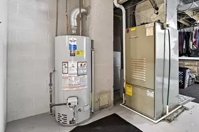 154 N Lark Street, Oshkosh, WI 54902 - Photo 25