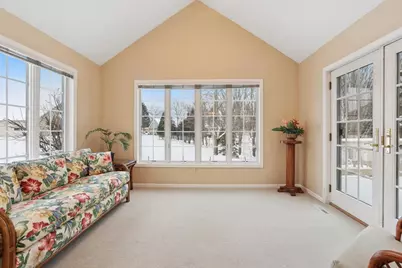 125 Fieldcrest Drive, Brillion, WI 54110 - Photo 5