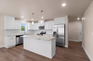 422 4th St, Green Bay, WI 54303 - Photo 27