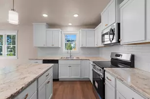 422 4th St, Green Bay, WI 54303 - Photo 29