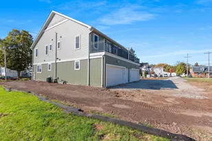 422 4th St, Green Bay, WI 54303 - Photo 13