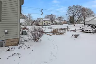 314 Columbus Ave, Brillion, WI 54110 - Photo 23