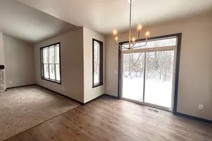 5343 Fenceline Ln, Omro, WI 54963 - Photo 7