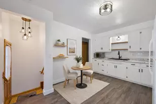 915 Colonial Ave, Green Bay, WI 54304 - Photo 7