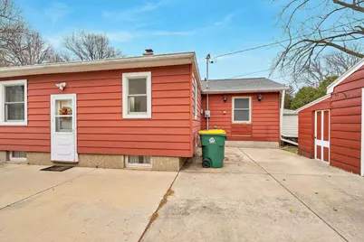 915 Colonial Avenue, Green Bay, WI 54304 - Photo 33