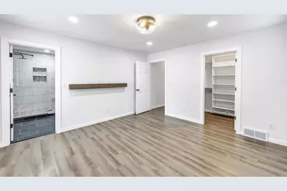 1091 Circle Drive, Green Bay, WI 54313 - Photo 13