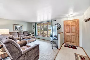 2527 Garden Park Terrace, Green Bay, WI 54311 - Photo 5