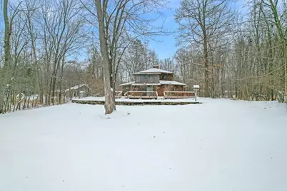 N1417 Oak Park Drive, Menominee, MI 49858 - Photo 5