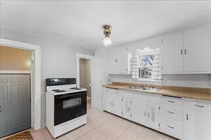 1641 Preble Ave, Green Bay, WI 54302 - Photo 11