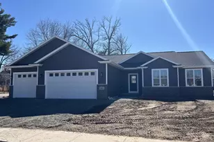 1490 Birch Hill Ln, Shawano, WI 54166 - Photo 1