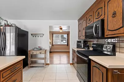 315 Johnson Street, Pulaski, WI 54162 - Photo 11