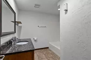 2041 Foxland St, Kaukauna, WI 54130 - Photo 25