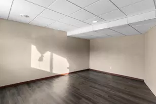 2041 Foxland St, Kaukauna, WI 54130 - Photo 29