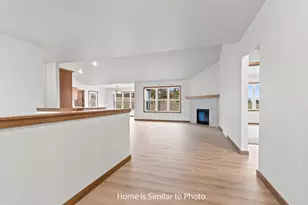 1711 Betty Jean Ln, Green Bay, WI 54313 - Photo 3