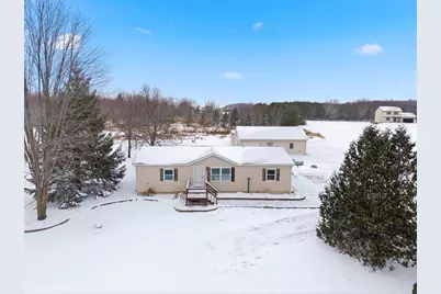 W5244 Cty Rd S, Black Creek, WI 54106 - Photo 1