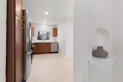 611 E Pacific Street, Appleton, WI 54911 - Photo 7