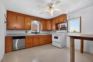 830 Racine St, Menasha, WI 54952 - Photo 7