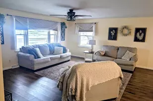 328 E Main St, Hilbert, WI 54129 - Photo 11