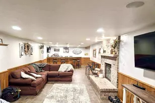 328 E Main St, Hilbert, WI 54129 - Photo 31