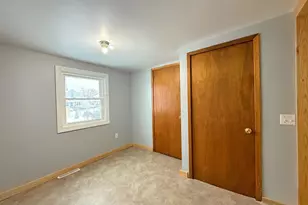 843 Bismarck Ave, Oshkosh, WI 54902 - Photo 17