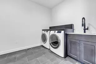 1144 Brookwood Dr, Green Bay, WI 54304 - Photo 31