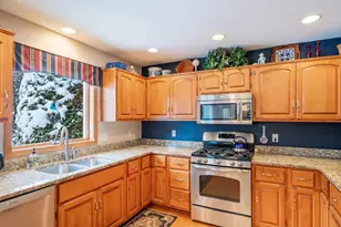 W6063 Strawflower Dr, Appleton, WI 54915 - Photo 13