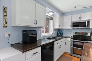 335 Conover Dr, Green Bay, WI 54303 - Photo 15