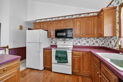 885 Driftwood Drive, Brillion, WI 54110 - Photo 9