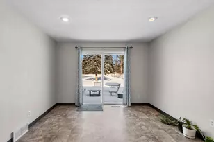 1424 W Weiland Ln, Appleton, WI 54914 - Photo 9