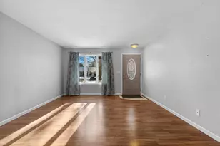 1424 W Weiland Ln, Appleton, WI 54914 - Photo 3