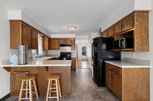 1424 W Weiland Ln, Appleton, WI 54914 - Photo 7