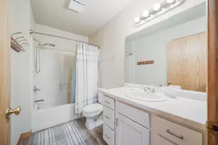 2117 Cloudview Ct, Appleton, WI 54914 - Photo 13