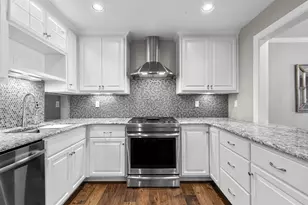 112 Webster Heights Dr, Green Bay, WI 54301 - Photo 11