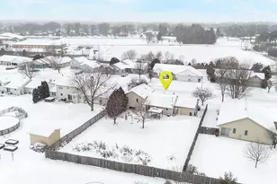 1249 Fieldview Dr, Menasha, WI 54952 - Photo 5